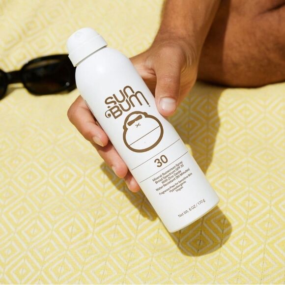 Sun Bum Mineral SPF 30 Sunscreen Spray - Picture 4 of 9